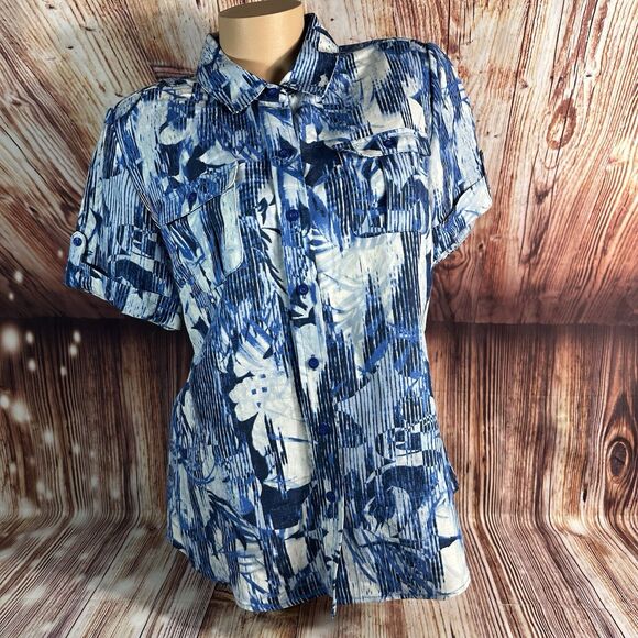 Christopher & Banks Tops - NEW Christopher & Banks Size Medium Linen Blend Button Collar Short Sleeve Top